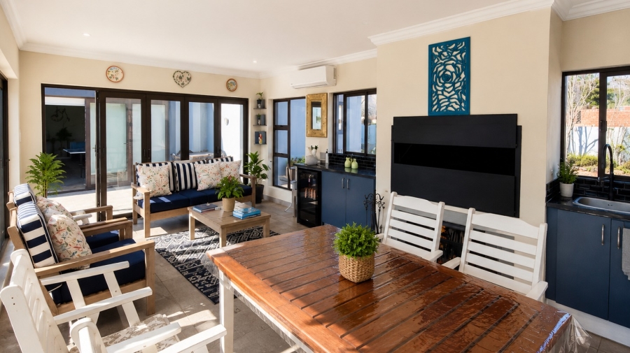 4 Bedroom Property for Sale in Xanadu Eco Park North West